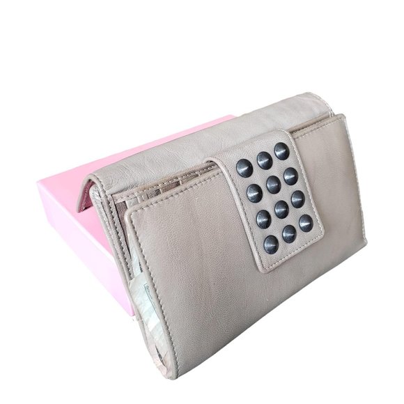 Women's Distressed Leather Wallet Credit Card Holder Wallet in BOX - Picture 2 of 14